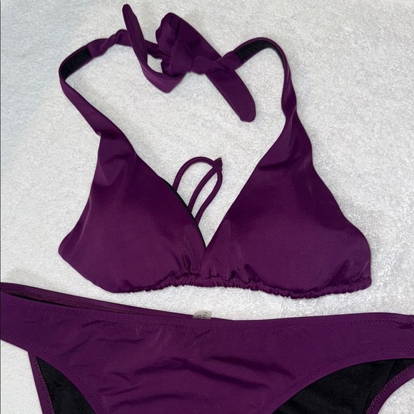 Victoria's Secret Purple Bikini - Picture 2 of 5